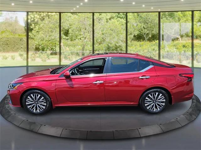 used 2023 Nissan Altima car, priced at $21,900