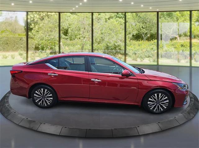 used 2023 Nissan Altima car, priced at $21,900