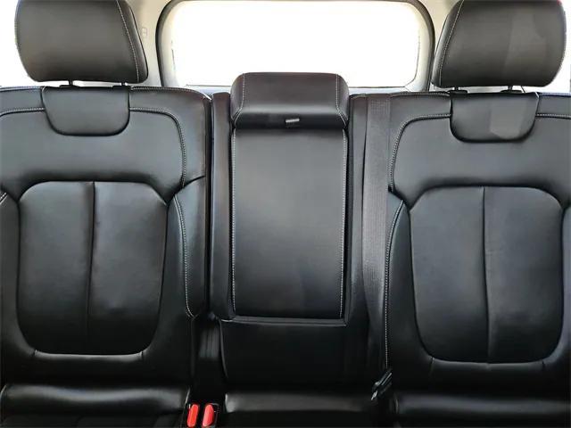 used 2022 Jeep Grand Cherokee car, priced at $33,900