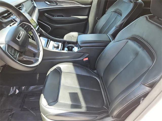 used 2022 Jeep Grand Cherokee car, priced at $33,900
