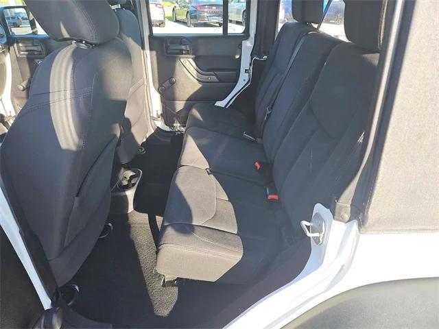 used 2015 Jeep Wrangler Unlimited car, priced at $14,900