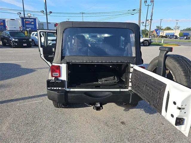 used 2015 Jeep Wrangler Unlimited car, priced at $14,900