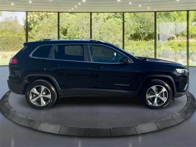 used 2019 Jeep Cherokee car, priced at $17,987