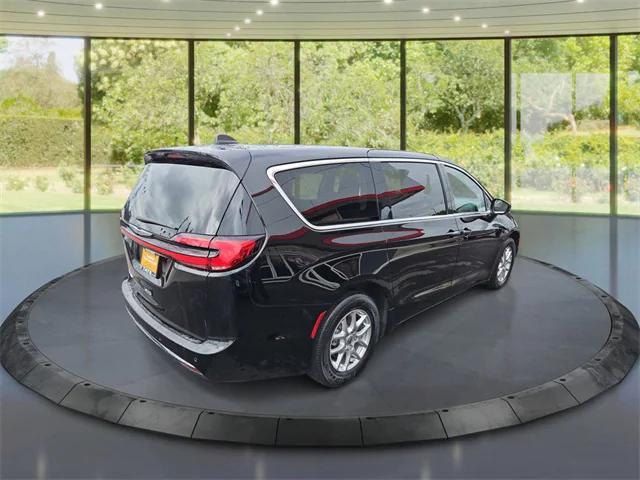 used 2024 Chrysler Pacifica car, priced at $28,900