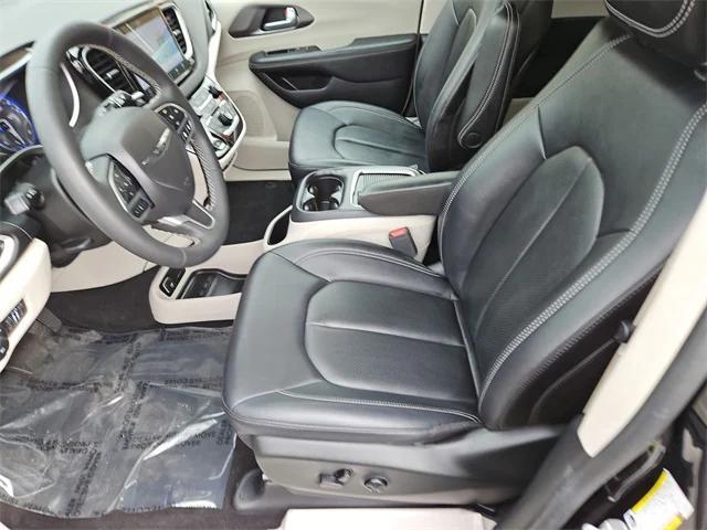 used 2024 Chrysler Pacifica car, priced at $28,900