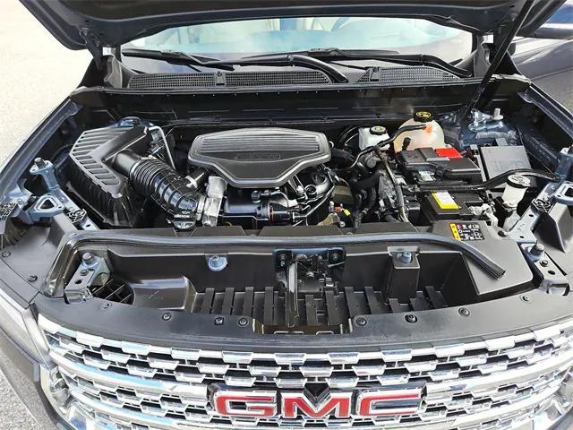 used 2021 GMC Acadia car, priced at $30,987