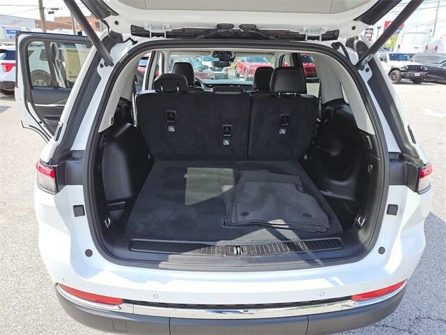 used 2023 Jeep Grand Cherokee car, priced at $32,900