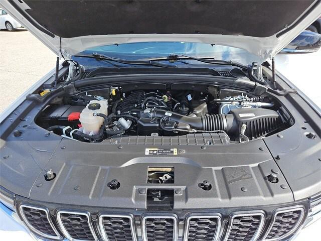 used 2023 Jeep Grand Cherokee car, priced at $32,900