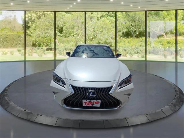 used 2022 Lexus ES 300h car, priced at $31,900