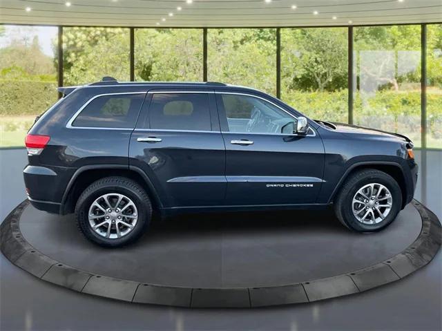 used 2015 Jeep Grand Cherokee car, priced at $12,900