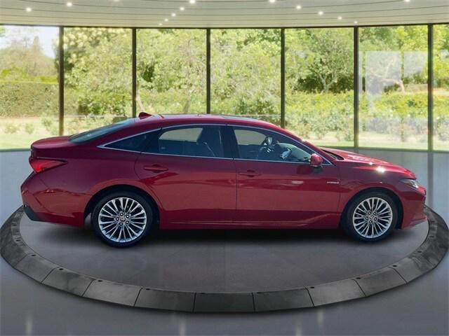 used 2021 Toyota Avalon Hybrid car, priced at $30,900