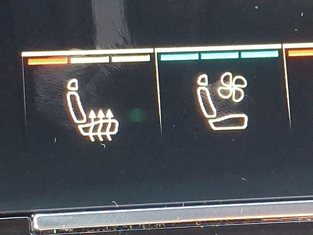 new 2026 Audi Q7 car, priced at $78,295