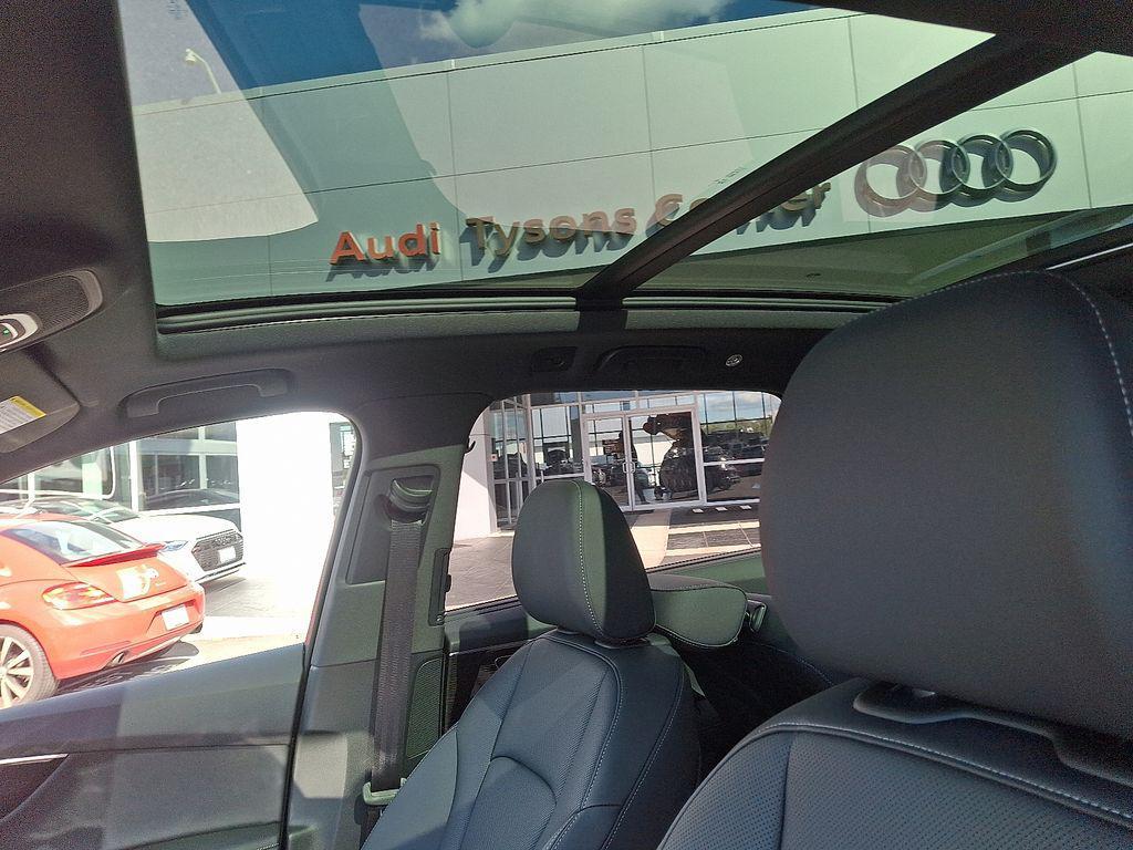 new 2026 Audi Q7 car, priced at $78,295