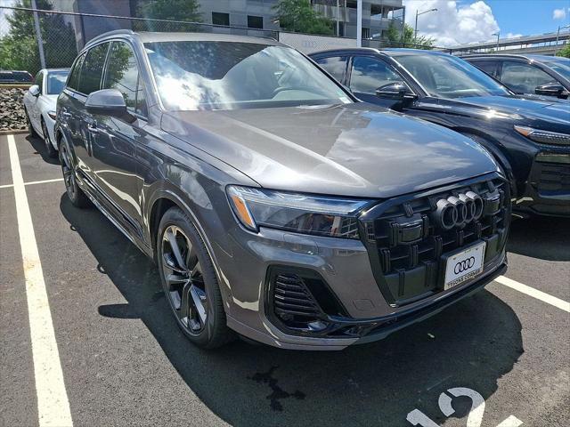 new 2025 Audi Q7 car, priced at $77,580
