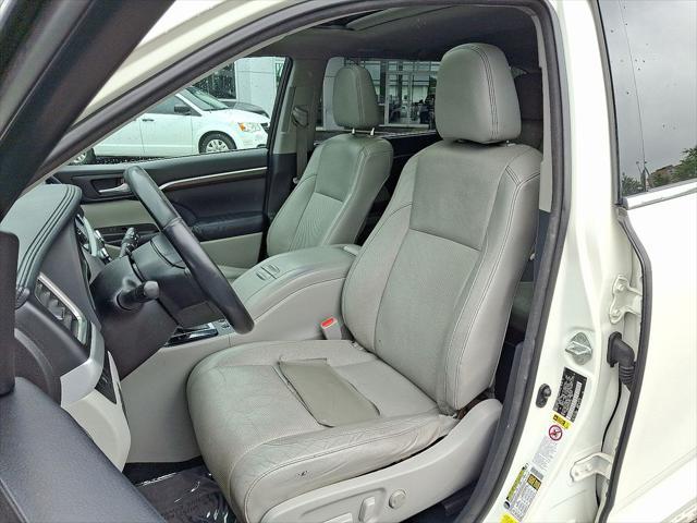 used 2014 Toyota Highlander car, priced at $13,493