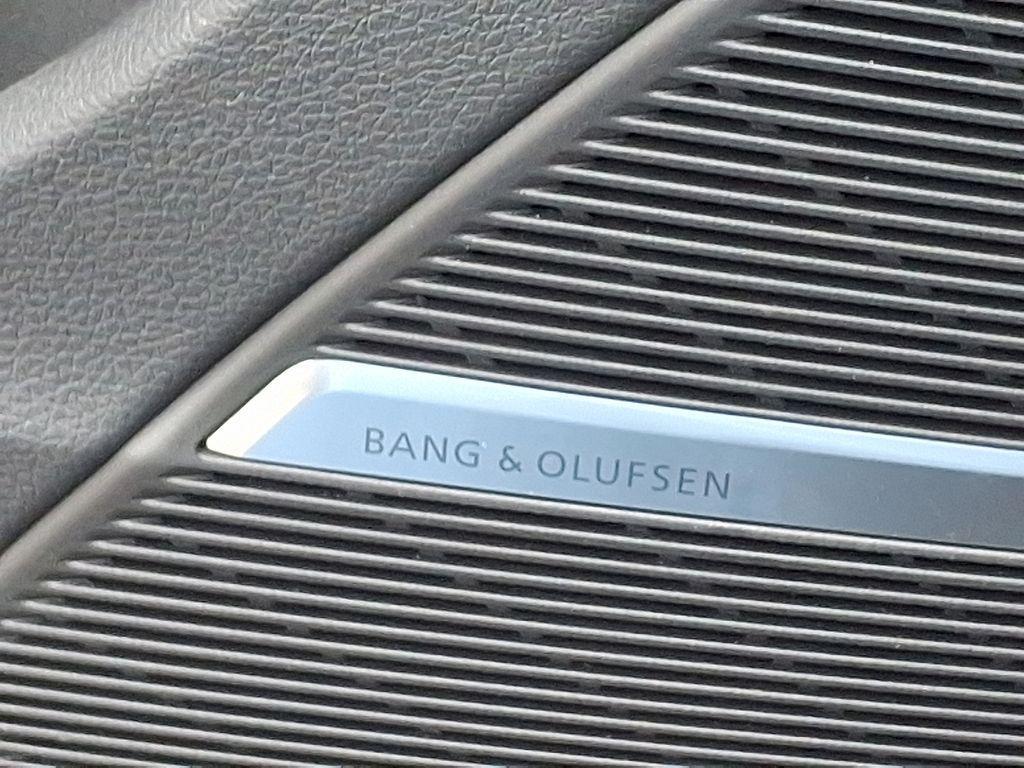 new 2025 Audi Q7 car, priced at $76,350