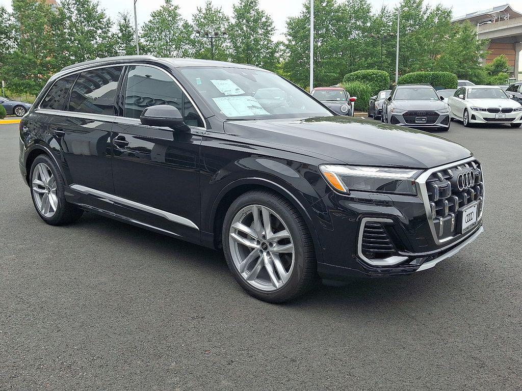 new 2025 Audi Q7 car, priced at $76,350