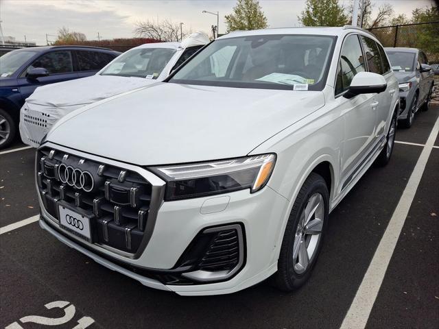 new 2025 Audi Q7 car, priced at $64,005