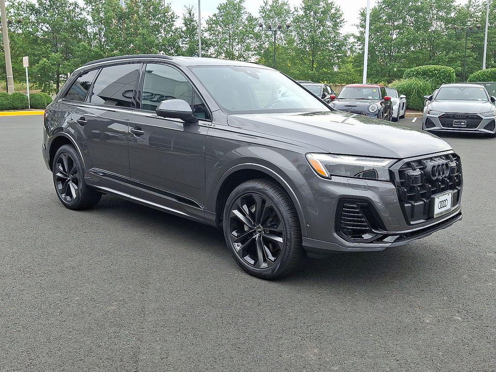 new 2025 Audi Q7 car, priced at $75,305