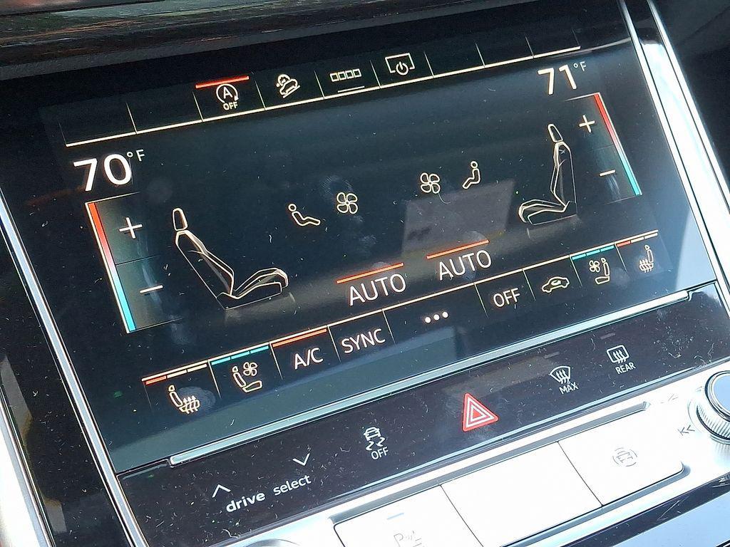 new 2025 Audi Q7 car, priced at $76,350