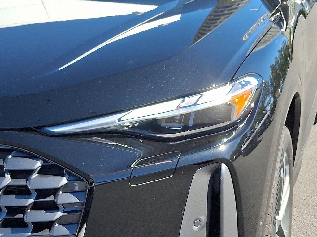 new 2025 Audi Q5 car, priced at $58,190