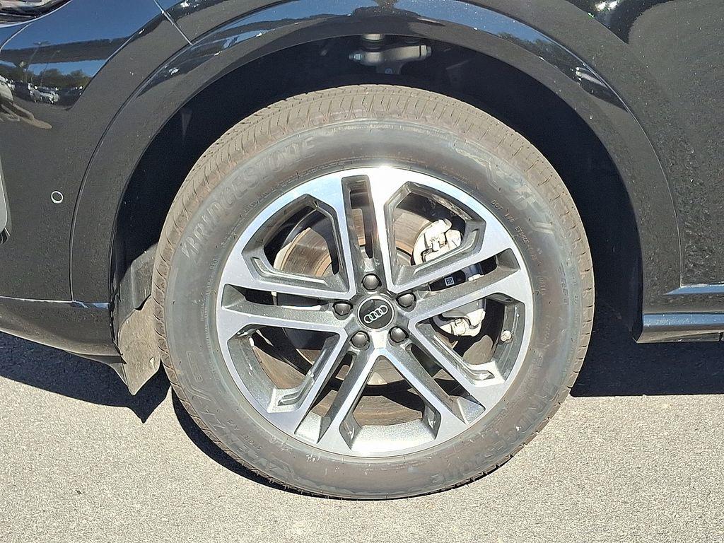 new 2025 Audi Q5 car, priced at $58,190