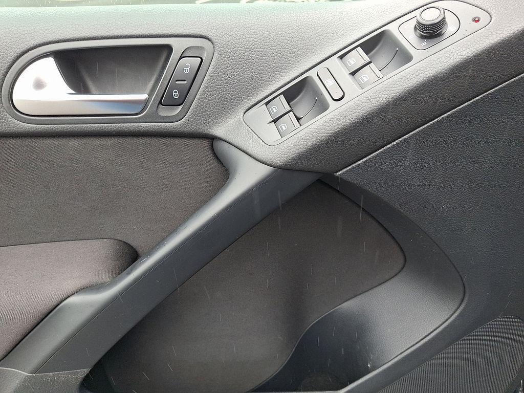 used 2018 Volkswagen Tiguan Limited car, priced at $11,482