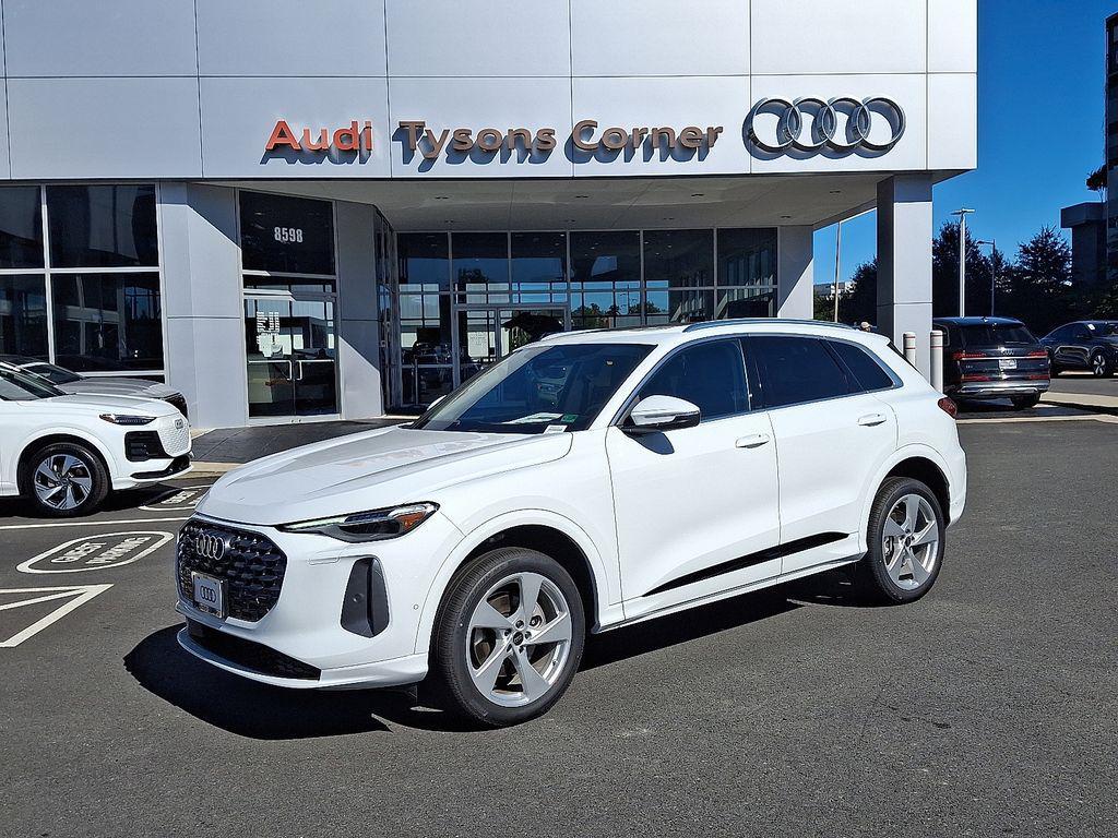 new 2025 Audi Q5 car, priced at $61,390