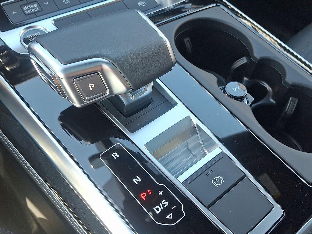 used 2025 Audi Q7 car, priced at $58,998