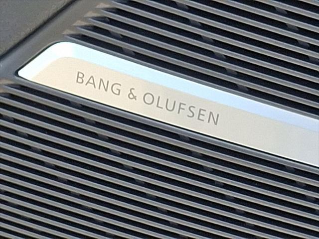 new 2025 Audi Q7 car, priced at $77,580