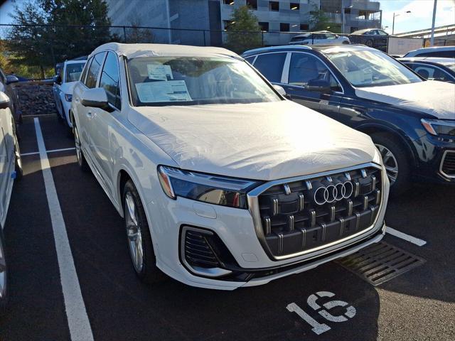 new 2025 Audi Q7 car, priced at $76,800