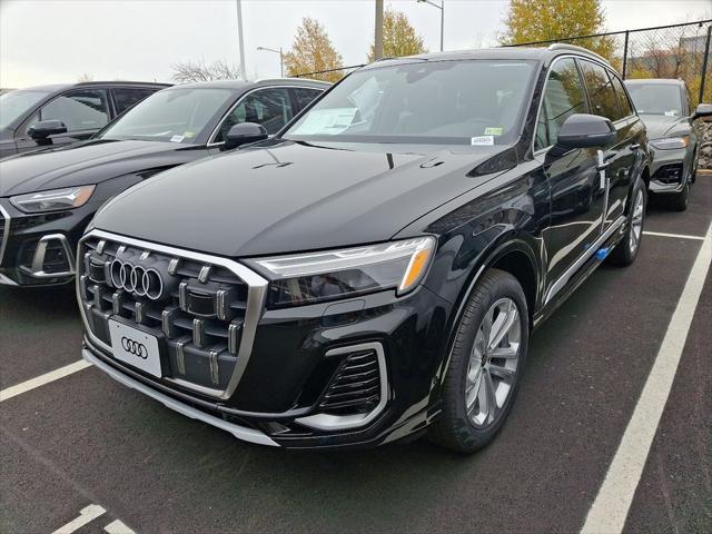 new 2025 Audi Q7 car, priced at $70,900