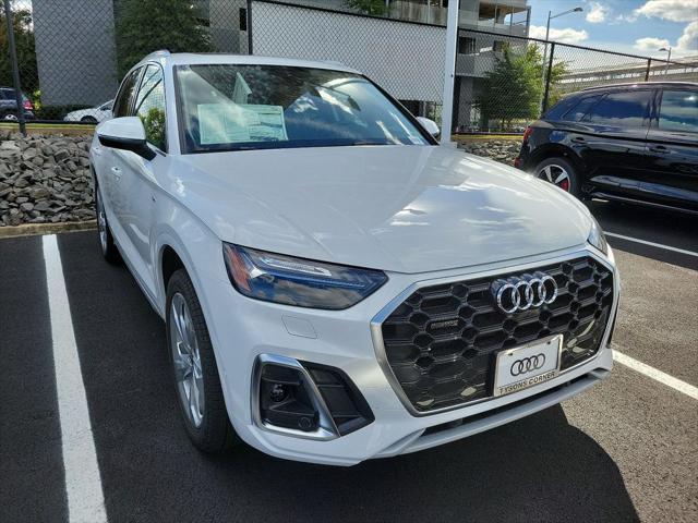 new 2025 Audi Q5 car, priced at $60,690