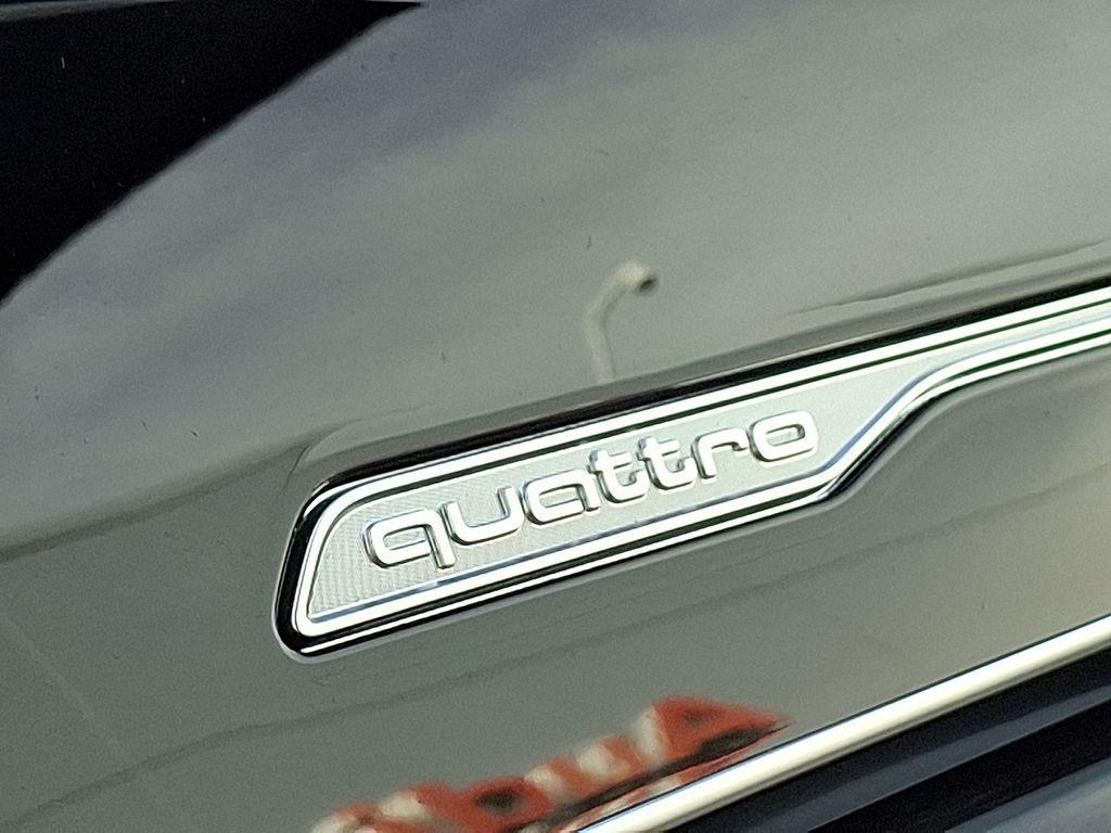 new 2026 Audi Q7 car, priced at $68,295