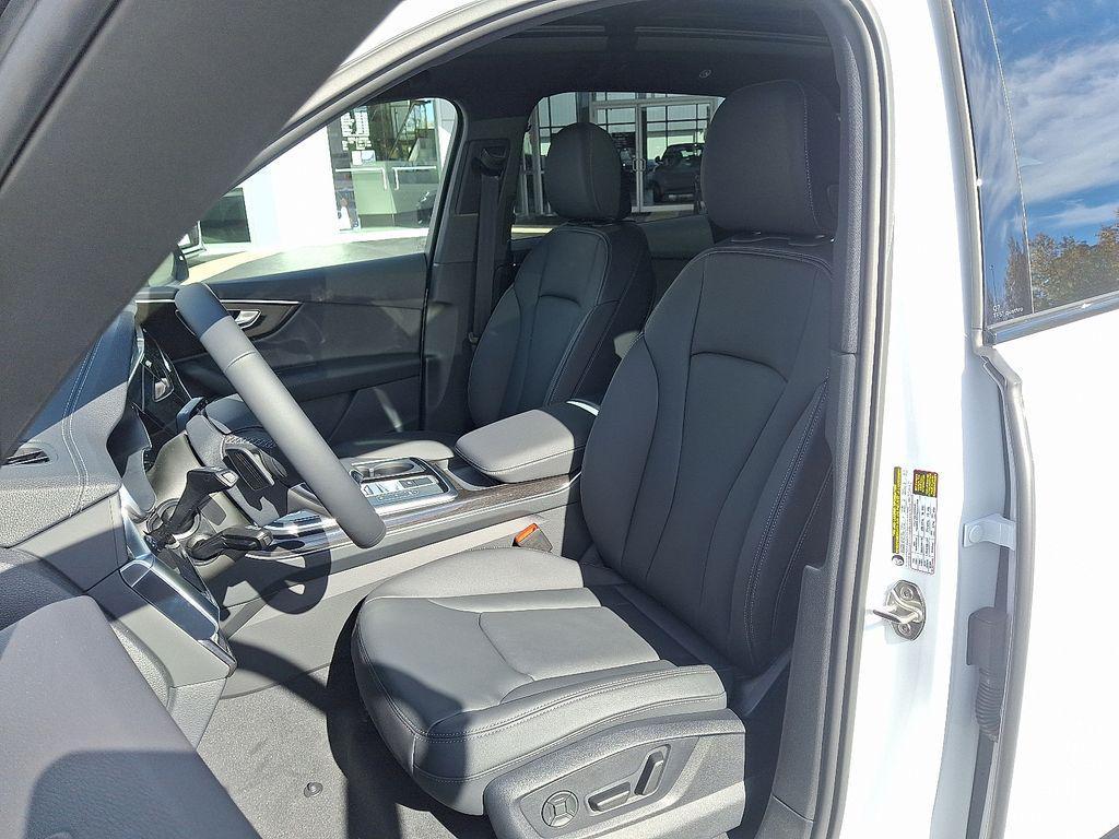 new 2026 Audi Q7 car, priced at $68,295
