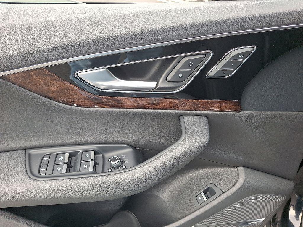 used 2019 Audi Q7 car, priced at $21,000