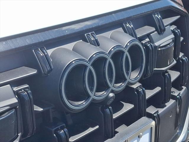 new 2025 Audi Q7 car, priced at $77,880