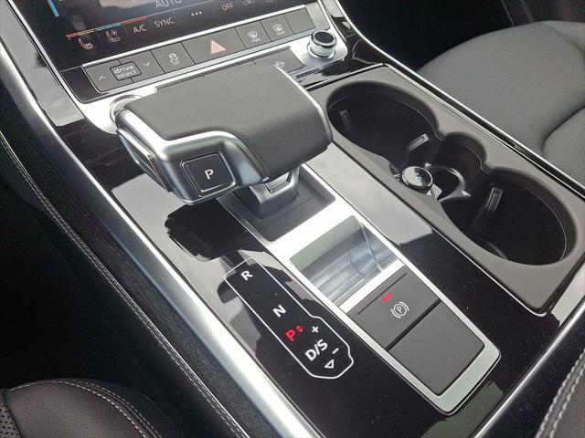 new 2025 Audi Q7 car, priced at $77,880