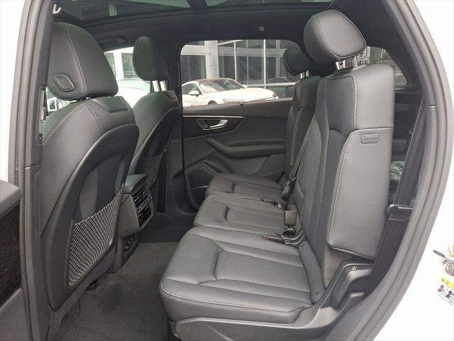 new 2025 Audi Q7 car, priced at $77,880