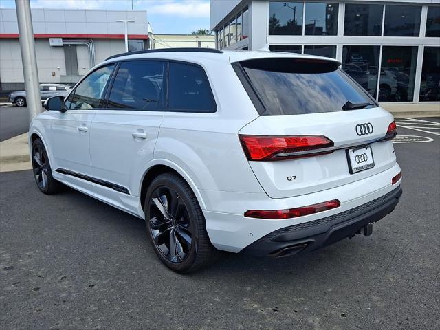 new 2025 Audi Q7 car, priced at $77,580