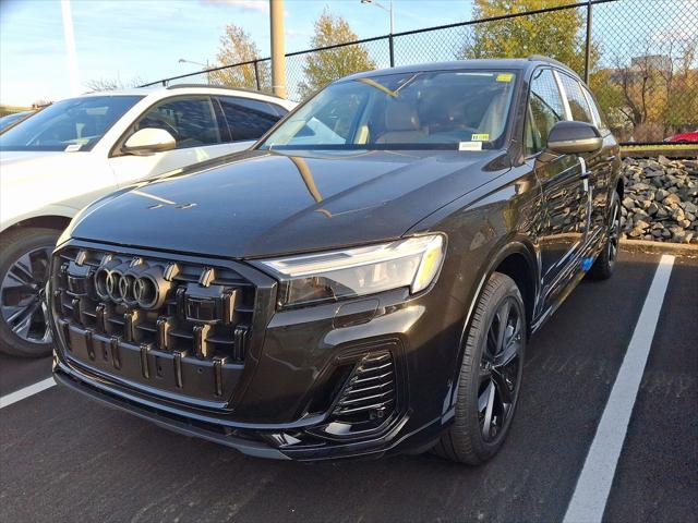 new 2025 Audi Q7 car, priced at $77,750