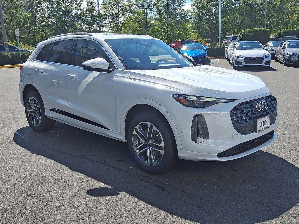 new 2025 Audi Q5 car, priced at $58,100