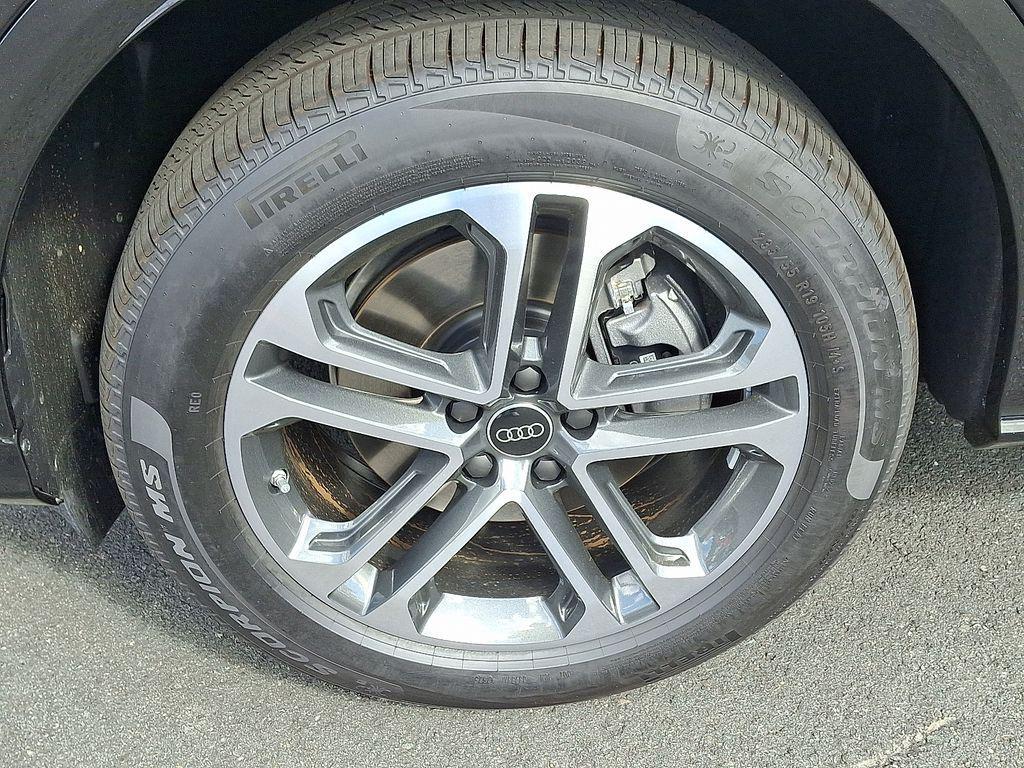 new 2025 Audi Q5 car, priced at $57,660