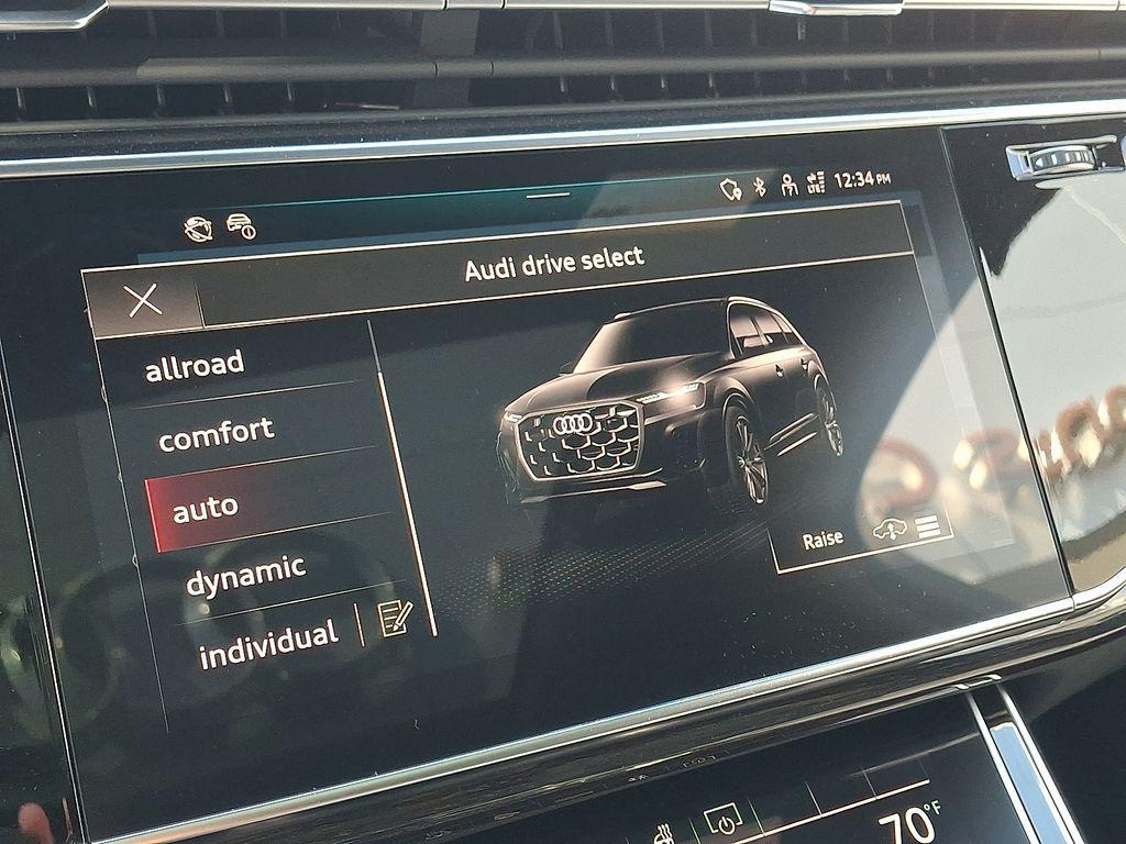 new 2026 Audi Q7 car, priced at $78,140