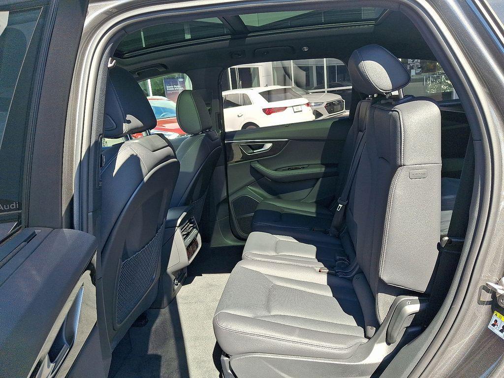 new 2026 Audi Q7 car, priced at $78,140