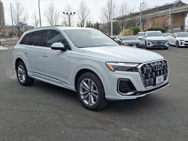 new 2025 Audi Q7 car, priced at $75,505