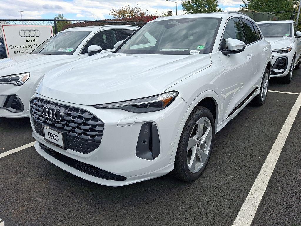 new 2025 Audi Q5 car, priced at $61,950
