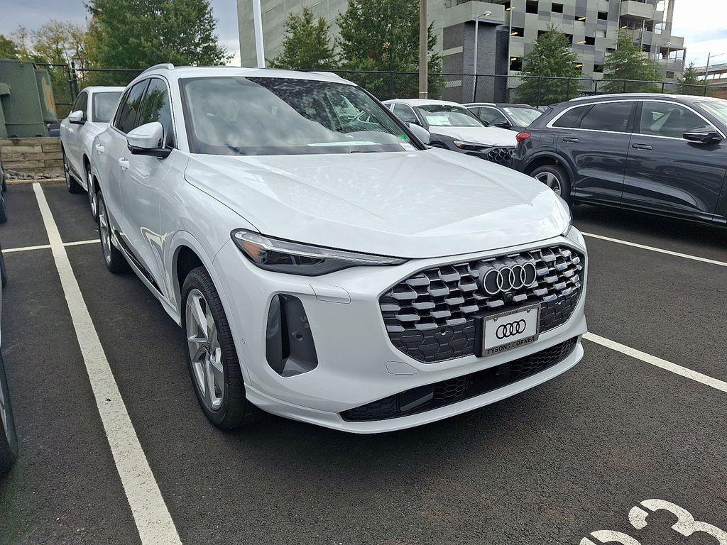 new 2025 Audi Q5 car, priced at $61,950
