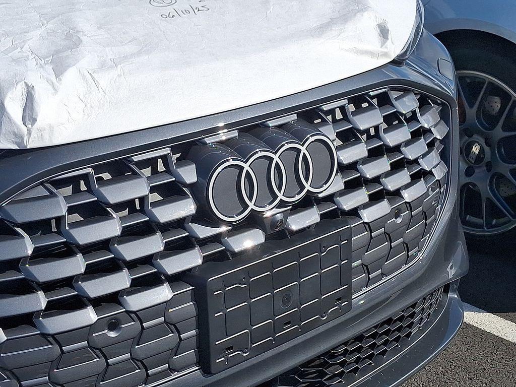 new 2025 Audi Q5 car, priced at $61,950