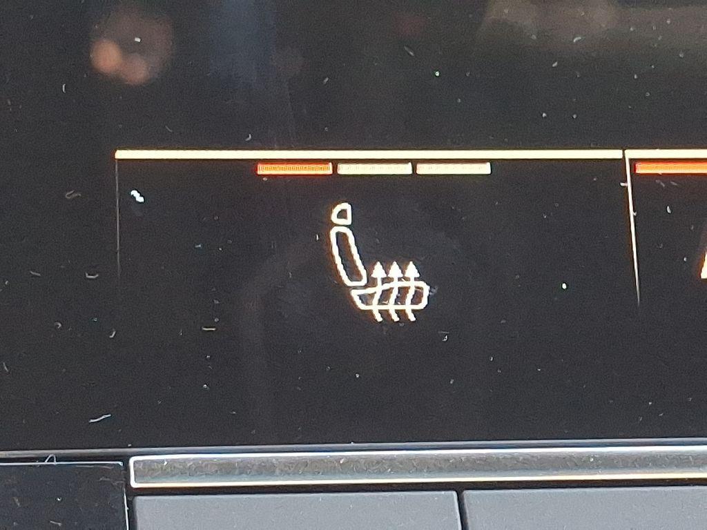 new 2026 Audi Q7 car, priced at $68,295